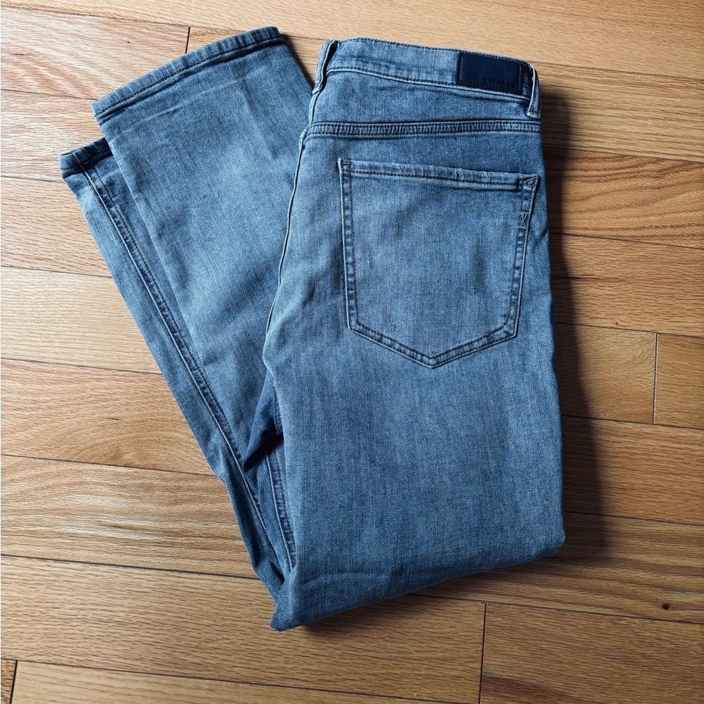 Express Women’s Straight High Rise Jeans
